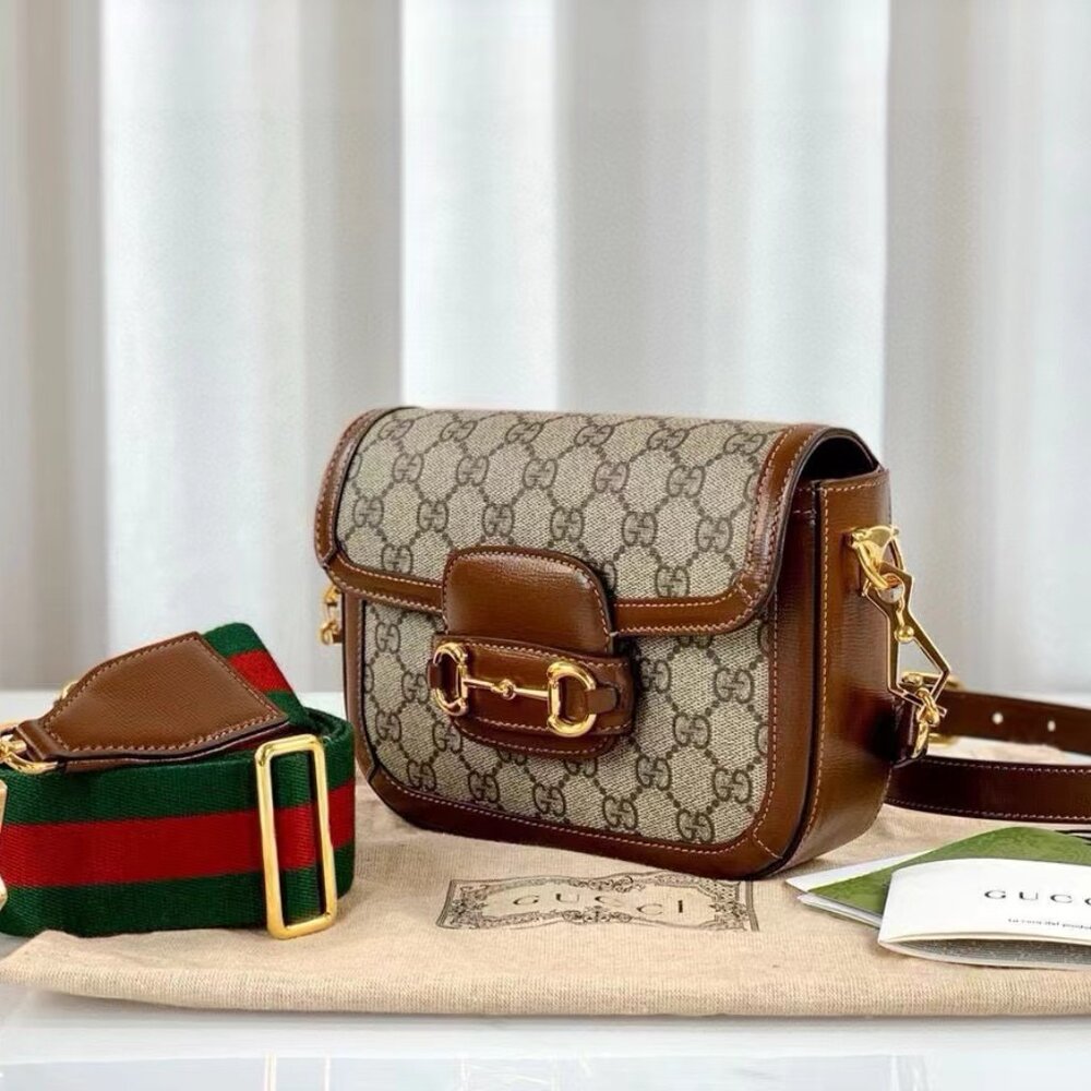 Gucci Handheld Bags, Chain Bags - Picture 7 of 9